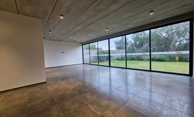 Vendo departamento en milenio con vista a la cañada 2 recamara + estudio 3 baños 3 autos