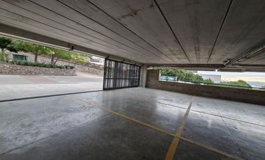 Vendo departamento en milenio con vista a la cañada 2 recamara + estudio 3 baños 3 autos