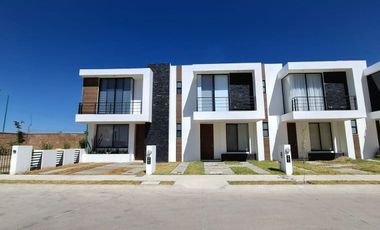 CASA AMUEBLADA EN RENTA RESIDENCIAL ARZÚA LEON GTO ZONA SUR