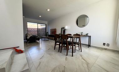 CASA AMUEBLADA EN RENTA RESIDENCIAL ARZÚA LEON GTO ZONA SUR