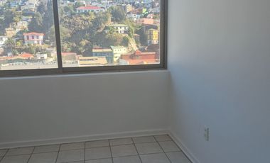 Se arrienda depto en el Edificio Plaza Victoria de Valparaíso.