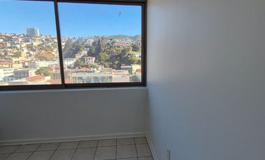 Se arrienda depto en el Edificio Plaza Victoria de Valparaíso.