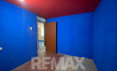 Amplia Casa de 3 Pisos con Potencial de Vivienda + Ingresos – SJM (El Brillante)
