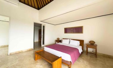 VILLA for SALE, N rent Traditional and Modern Concept Style Villa in around Canggu kayu tulang utara