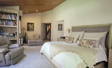 ¡¡Casa de lujo en Jardines del Pedregal!!