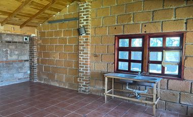 Quinta de descanso en venta - Senguio, Mich. – Frente al Río Descripción: Excelente oportunidad de inversión en Senguio. Propiedad totalmente equipada