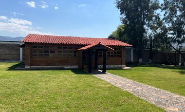 Quinta de descanso en venta - Senguio, Mich. – Frente al Río Descripción: Excelente oportunidad de inversión en Senguio. Propiedad totalmente equipada