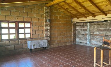 Quinta de descanso en venta - Senguio, Mich. – Frente al Río Descripción: Excelente oportunidad de inversión en Senguio. Propiedad totalmente equipada