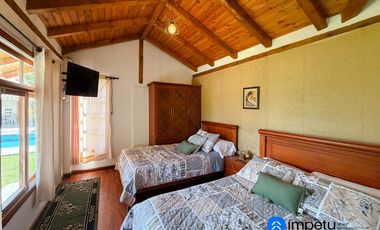 En arriendo casa amoblada con piscina en malacatos totalmente amoblada, sector residencial