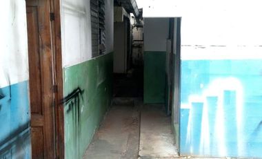 Se vende casa en Urdesa Norte.