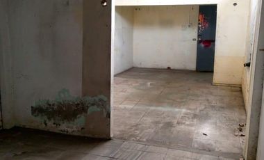 Se vende casa en Urdesa Norte.