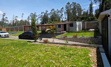 Se vende hermosa casa de campo via San Clemente Ibarra
