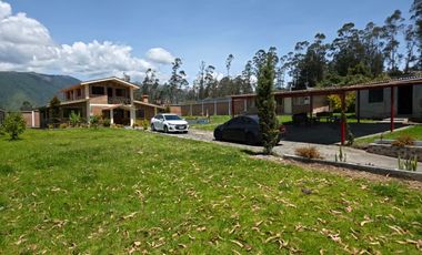 Se vende hermosa casa de campo via San Clemente Ibarra