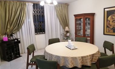 Casa de Venta en Urbanización de Manta Manabí