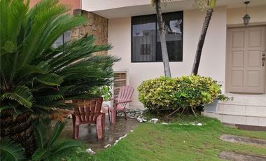 Casa de Venta en Urbanización de Manta Manabí