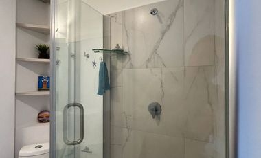 Renta Casa Amueblada en La Antigua Cementera, Puebla, 5 Habitaciones, Terraza con Pergola, Gym.