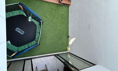 Renta Casa Amueblada en La Antigua Cementera, Puebla, 5 Habitaciones, Terraza con Pergola, Gym.