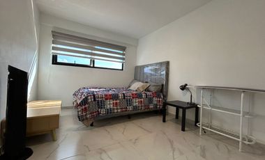 Renta Casa Amueblada en La Antigua Cementera, Puebla, 5 Habitaciones, Terraza con Pergola, Gym.