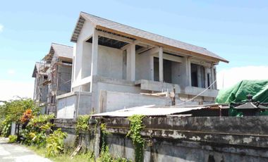 Villa Mewah Freehold dengan Private Pool Dekat Canggu & Pererenan