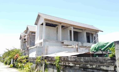 Villa Mewah Freehold dengan Private Pool Dekat Canggu & Pererenan