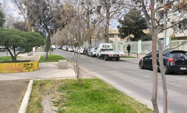 DEPARTAMENTO EN AV. FERNANDEZ ALBANO PASOS GRAN AVENIDA PARADERO 20 Y METRO EL PARRON