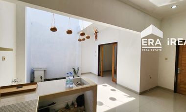 DIJUAL RUMAH CLUSTER MURAH MINIMALIS DEKAT KAMPUS UNS SOLO