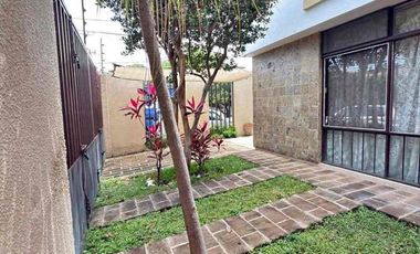 Casa en Renta ideal para oficinas o consultorios