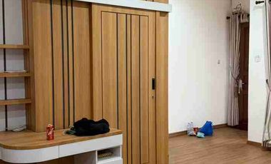 Dijual Rumah Semi Furnished Free Interior di Komplek Puri Indah