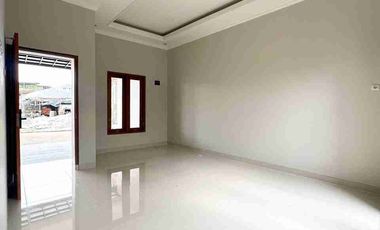 Dijual Rumah Baru Kramatjati, Mewah, Harga Murah di Jaktim, Kota Jakarta Timur Bisa KPR