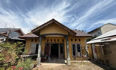 Dijual 2 unit rumah lokasi strategis