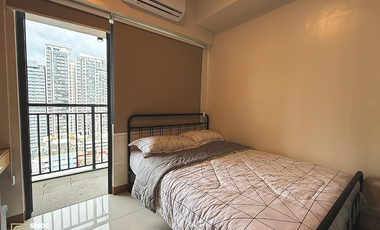 Fully-Furnished 1 Bedroom Unit with balcony for Rent in Unit B011908 Tower 1 Red Residences Makati City