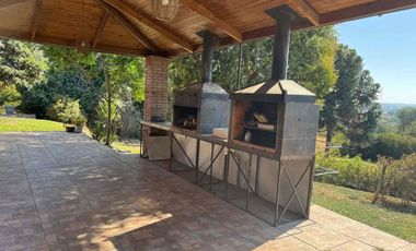 ARRIENDO CASA EN PARCELA C/ PISCINA, LOS CRISTALES