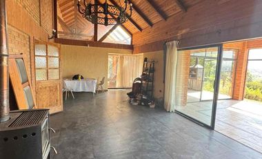 ARRIENDO CASA EN PARCELA C/ PISCINA, LOS CRISTALES