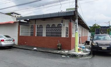 Venta de casa esquinera Guasmo, OE, Coop Libertad.