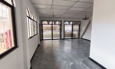 Venta de casa esquinera Guasmo, OE, Coop Libertad.