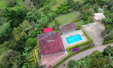 VENTA SAN ANTONIO DEL TEQUENDAMA - Finca con 8 habitaciones, piscina y zonas de eventos, lista para generar ingresos EN LA UNIÓN