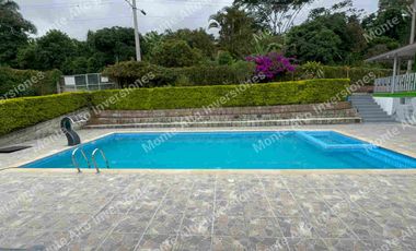 VENTA SAN ANTONIO DEL TEQUENDAMA - Finca con 8 habitaciones, piscina y zonas de eventos, lista para generar ingresos EN LA UNIÓN