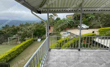 VENTA SAN ANTONIO DEL TEQUENDAMA - Finca con 8 habitaciones, piscina y zonas de eventos, lista para generar ingresos EN LA UNIÓN