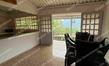 VENTA SAN ANTONIO DEL TEQUENDAMA - Finca con 8 habitaciones, piscina y zonas de eventos, lista para generar ingresos EN LA UNIÓN