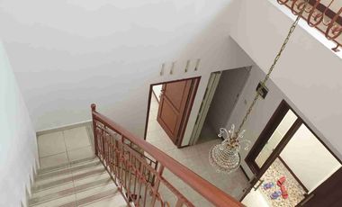 SEWA Rumah 2 Lantai Siap Huni Dekat Stasiun MRT H. Nawi, Dekat ITC Fatmawati, Dekat PIM 150 Jt/Th Nego