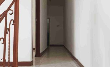 SEWA Rumah 2 Lantai Siap Huni Dekat Stasiun MRT H. Nawi, Dekat ITC Fatmawati, Dekat PIM 150 Jt/Th Nego