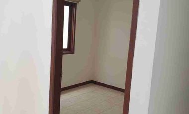 SEWA Rumah 2 Lantai Siap Huni Dekat Stasiun MRT H. Nawi, Dekat ITC Fatmawati, Dekat PIM 150 Jt/Th Nego