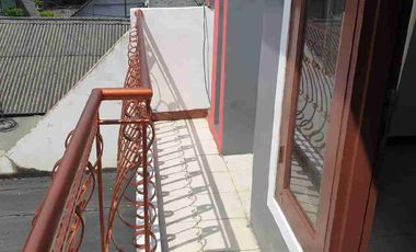 SEWA Rumah 2 Lantai Siap Huni Dekat Stasiun MRT H. Nawi, Dekat ITC Fatmawati, Dekat PIM 150 Jt/Th Nego