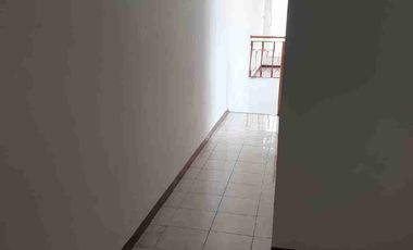 SEWA Rumah 2 Lantai Siap Huni Dekat Stasiun MRT H. Nawi, Dekat ITC Fatmawati, Dekat PIM 150 Jt/Th Nego