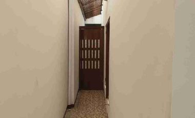 SEWA Rumah 2 Lantai Siap Huni Dekat Stasiun MRT H. Nawi, Dekat ITC Fatmawati, Dekat PIM 150 Jt/Th Nego