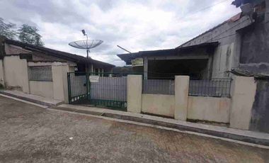 Dijual cepat 
Rumah kost SHM
Lokasi strategis di Salatiga 5menit jln kaki ke kampus UKSW, Di pusat kota , Lt 276m, 13 kamar tidur, 4 kamar mandi