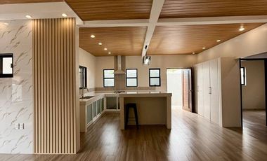 MODERN BUNGALOW HOUSE