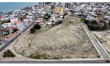 Terreno Comercial de Venta Manta Zona Sur Manabí