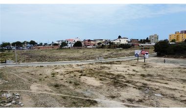 Terreno Comercial de Venta Manta Zona Sur Manabí