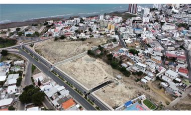 Terreno Comercial de Venta Manta Zona Sur Manabí
